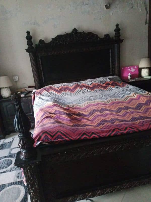 solid wood bed room set 0