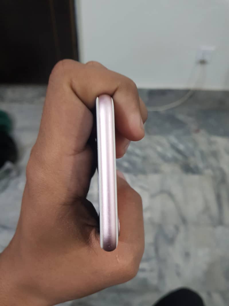 Apple iPhone 7 32gb 1