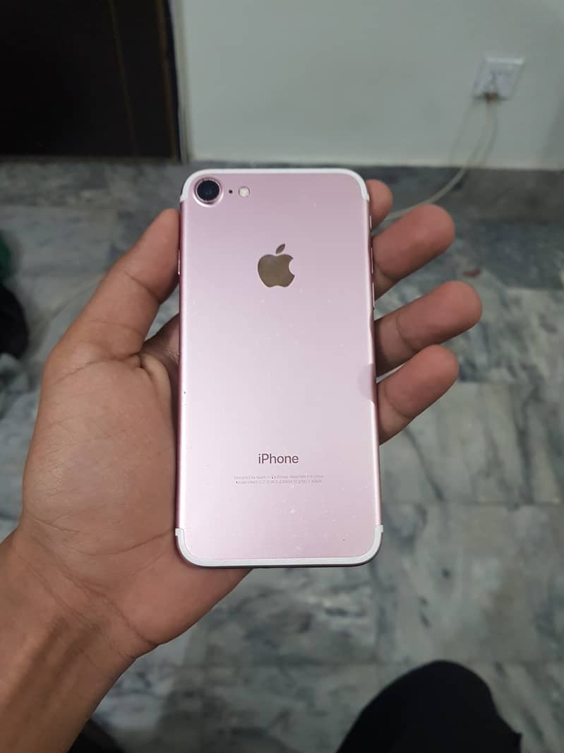 Apple iPhone 7 32gb 4