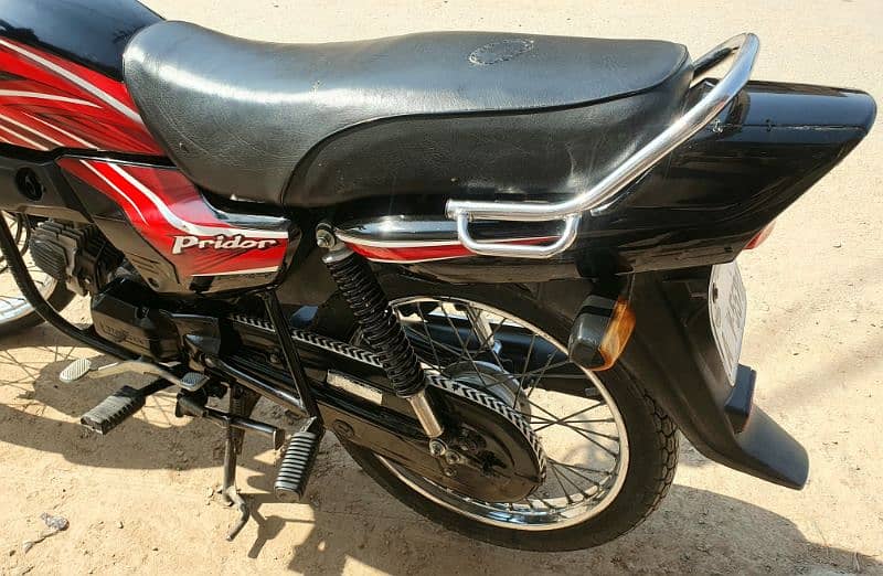 Honda Pridor 2021/22 in good condition Black 7