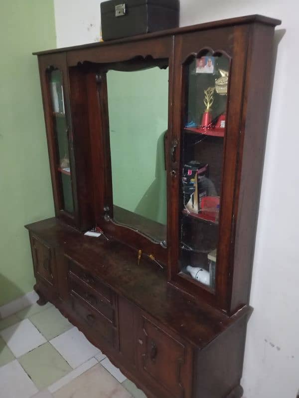 shesham Lakri dressing table 3