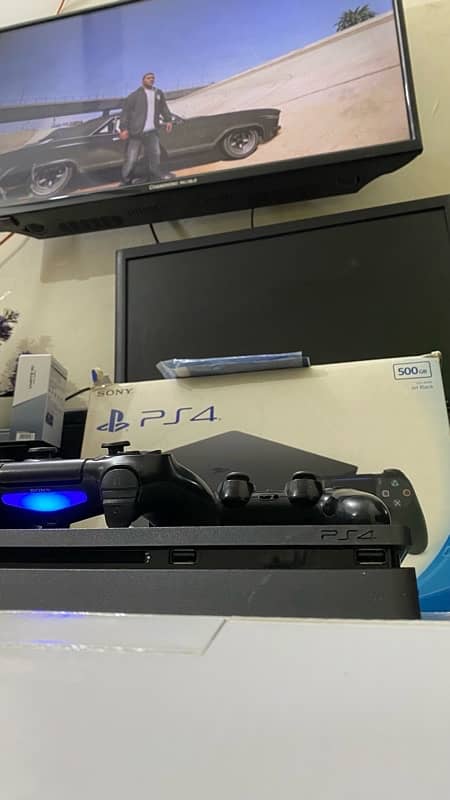 Ps4 slim 500gb 10/10 condition 1