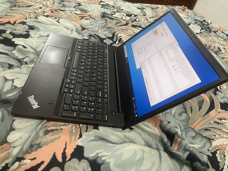 Lenovo e580 Core i5 8th Generation Metallic body 4