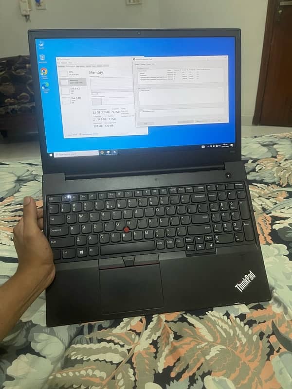 Lenovo e580 Core i5 8th Generation Metallic body 11