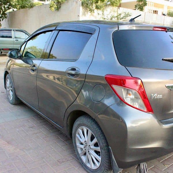 Toyota Vitz 2013 10