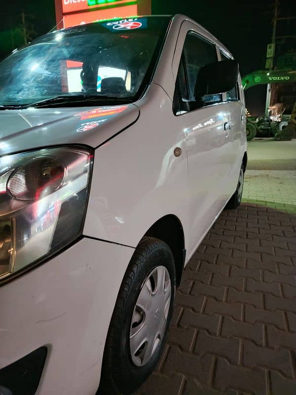 Suzuki Wagon R 2019 3