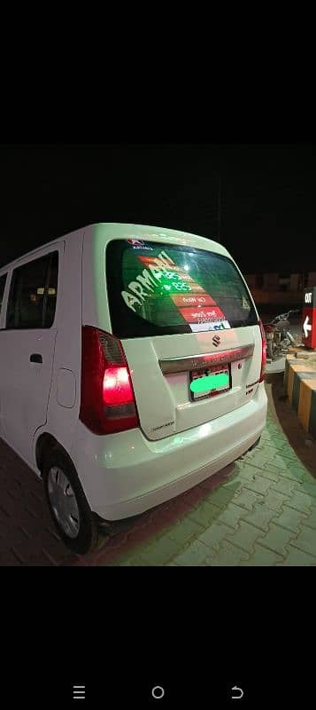 Suzuki Wagon R 2019 13