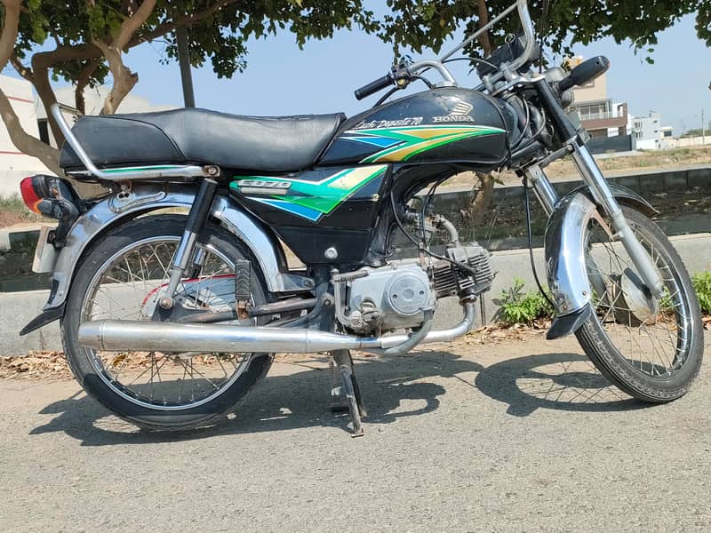 Honda CD-70 2013 1