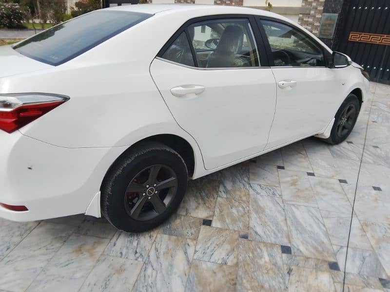 Toyota Corolla GLI 2019 18