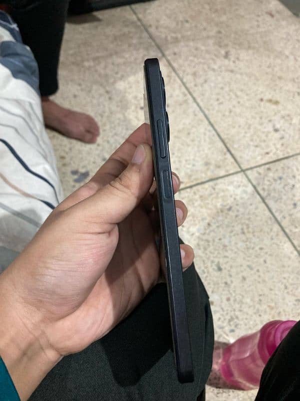 Realme C53 6/128 with box charger all okay 4