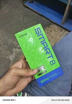 smart 8 2+2 4 gp ram 64 gp memory 30 mint used only full weranty