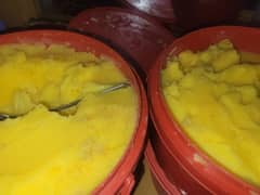 ghay ka 100% pure Desi ghee available. makhan 100% pure available.