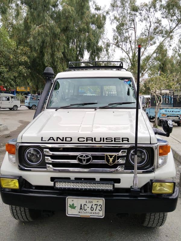 Toyota Land Cruiser 1988 2