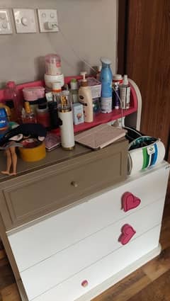 dressing table