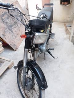 One hand used bike in new condition