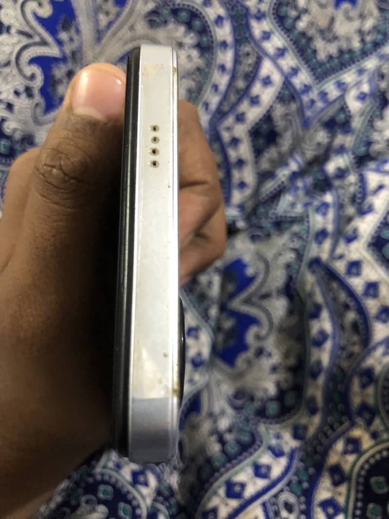 Tecno Spark 20C 8