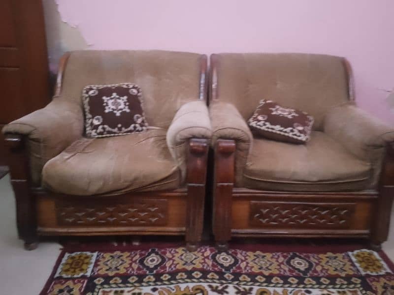 Total 3 sofas in just 20k| 2 one seater, 1 three seater and seady 2