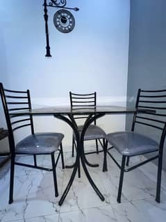 Small Family Dinning table