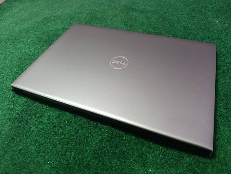 Dell Core i3 6th Gen 8GB Numpad A+ Condition Silver 1