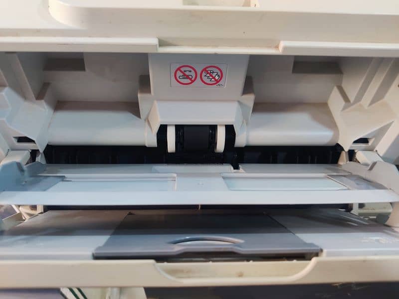 hp leser jet printer  P2035n not used at all, 1