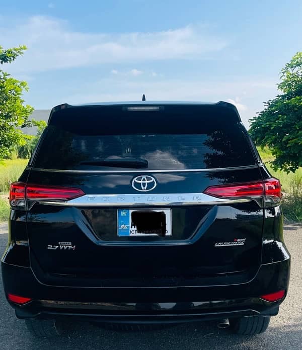 Toyota Fortuner 2017 1