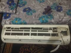 Samshng DC inverter for sale in. new condition