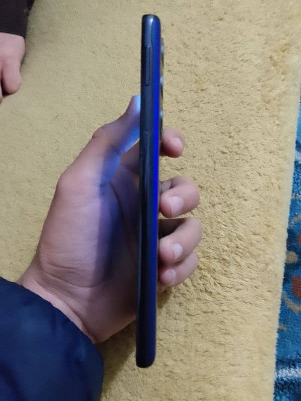 Motorola Edge 30 Pro 6