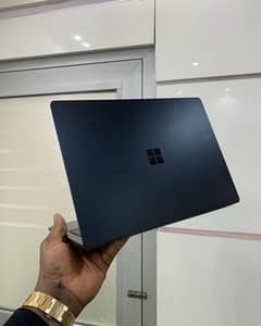 Microsoft Surface Laptop 3| i5 10th Gen | 8GB RAM | 256GB NVME