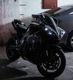 Yamaha YZF-R1