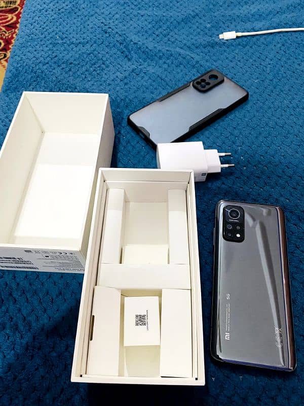 Mi10t 8/128 full box 8