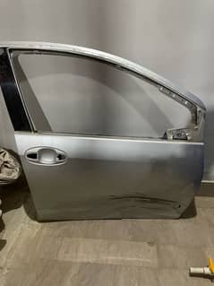 Vitz 12-14 Driving Side Door (Right Side)