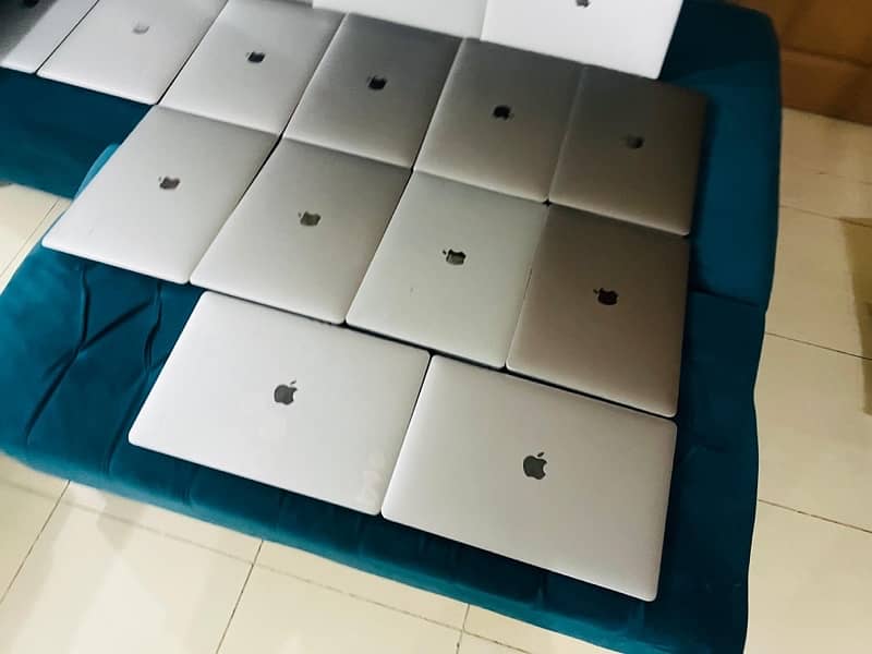 (16 inch) (2019) i9 (16gb/1TB  ) (4gb GPU) (APPLE PRO) Magic Keyboard 6