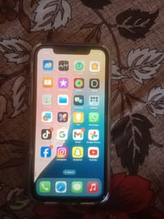 iphone 11 non PTA 64 gb with charger