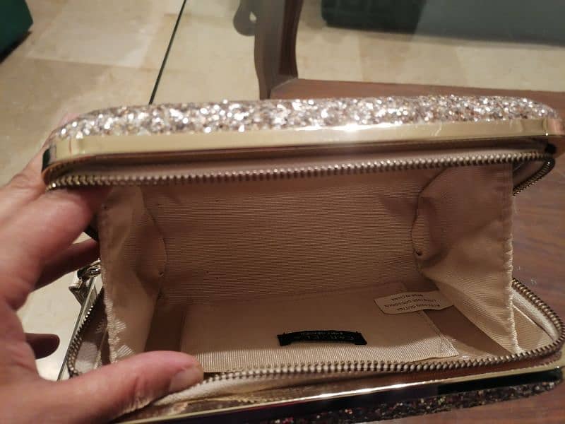 clutch in good condition 5