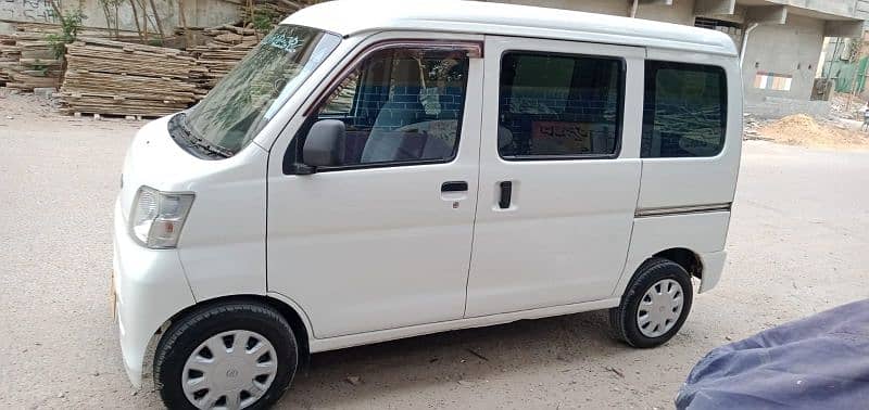 Hijet (Deluxe variant) 1