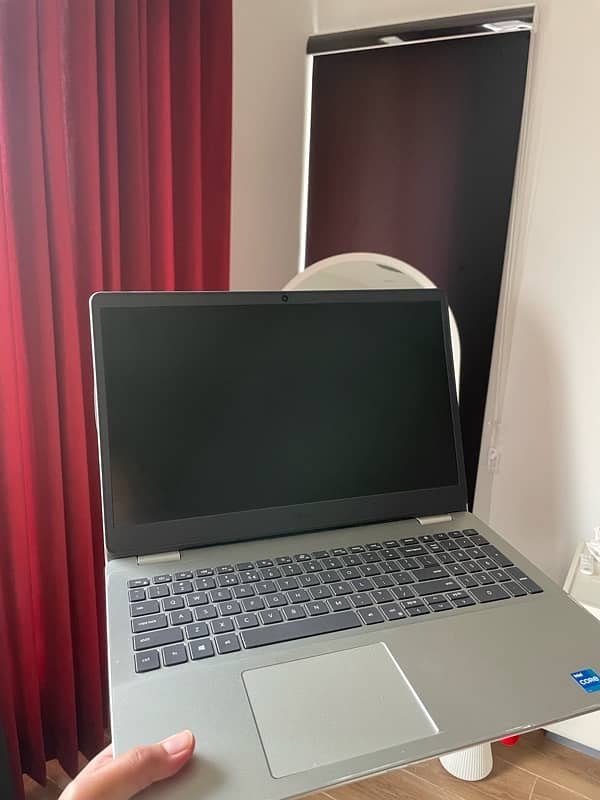 Dell Inspiron 3501 Core i5 11th gen 10