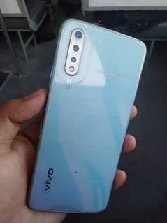 Vivo S1