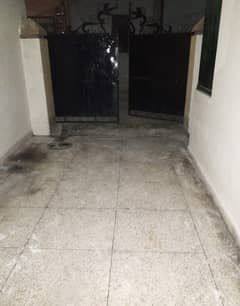 10 MARLA UPPER PORSTION FOR RENT  AL GHANI REAL ESTATE AND BILDUR  GHULAM HUSSAIN