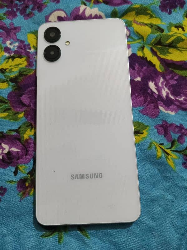 Samsung A06 1