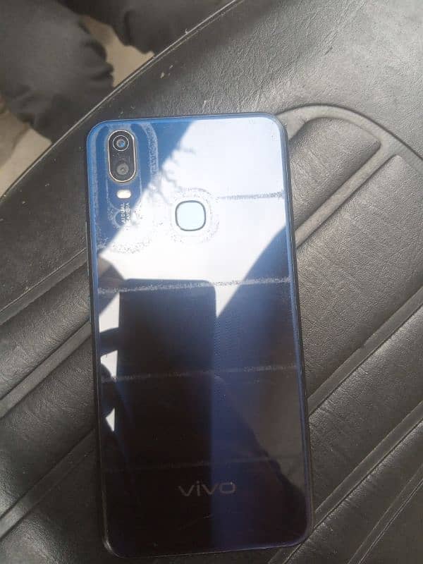 VIVO Y11 4