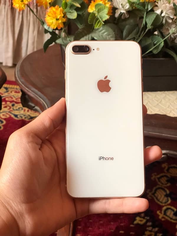 iphone 8 plus 64 GB 4