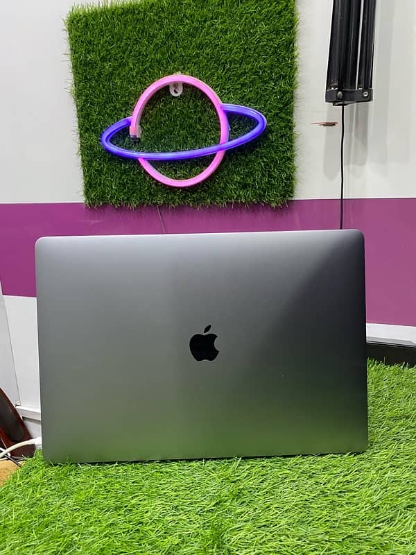 APPLE MACBOOK PRO 2019 i9 16/512 On sale Us Stock|Whatsapp 03215984936 2