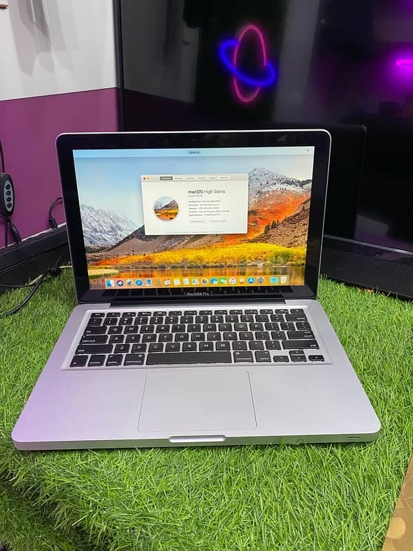 APPLE MACBOOK PRO 2012 mac + Windows 10 official|Whatsapp 03215984936 0