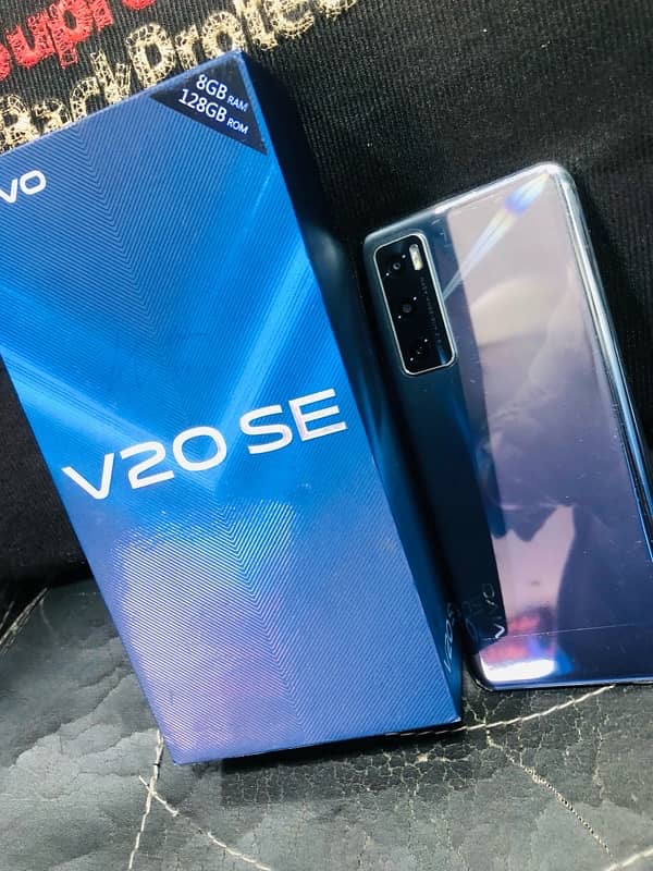 vivo v20se . 8/128GB. 03113707070call only sms 1