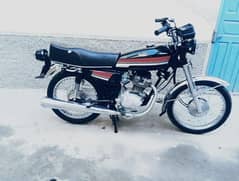 Honda CG 125cc urgent for sale contact WhatsApp,,0325-2452921