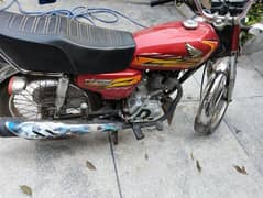 United 125 US Euro-2 Red Colour Lahore Number Good Condition