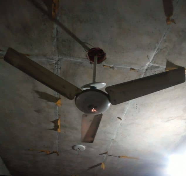 4 ceiling fans 22000 3