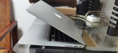 Macbook