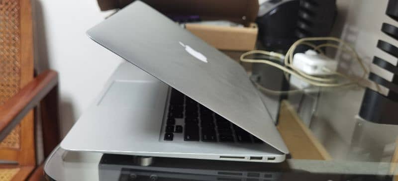 Macbook Air A1466 0