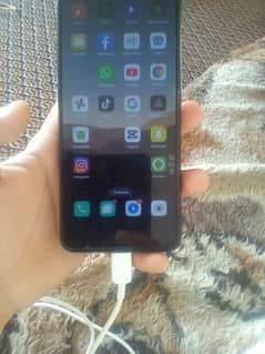 OPPO F15 8 GB 128 GB